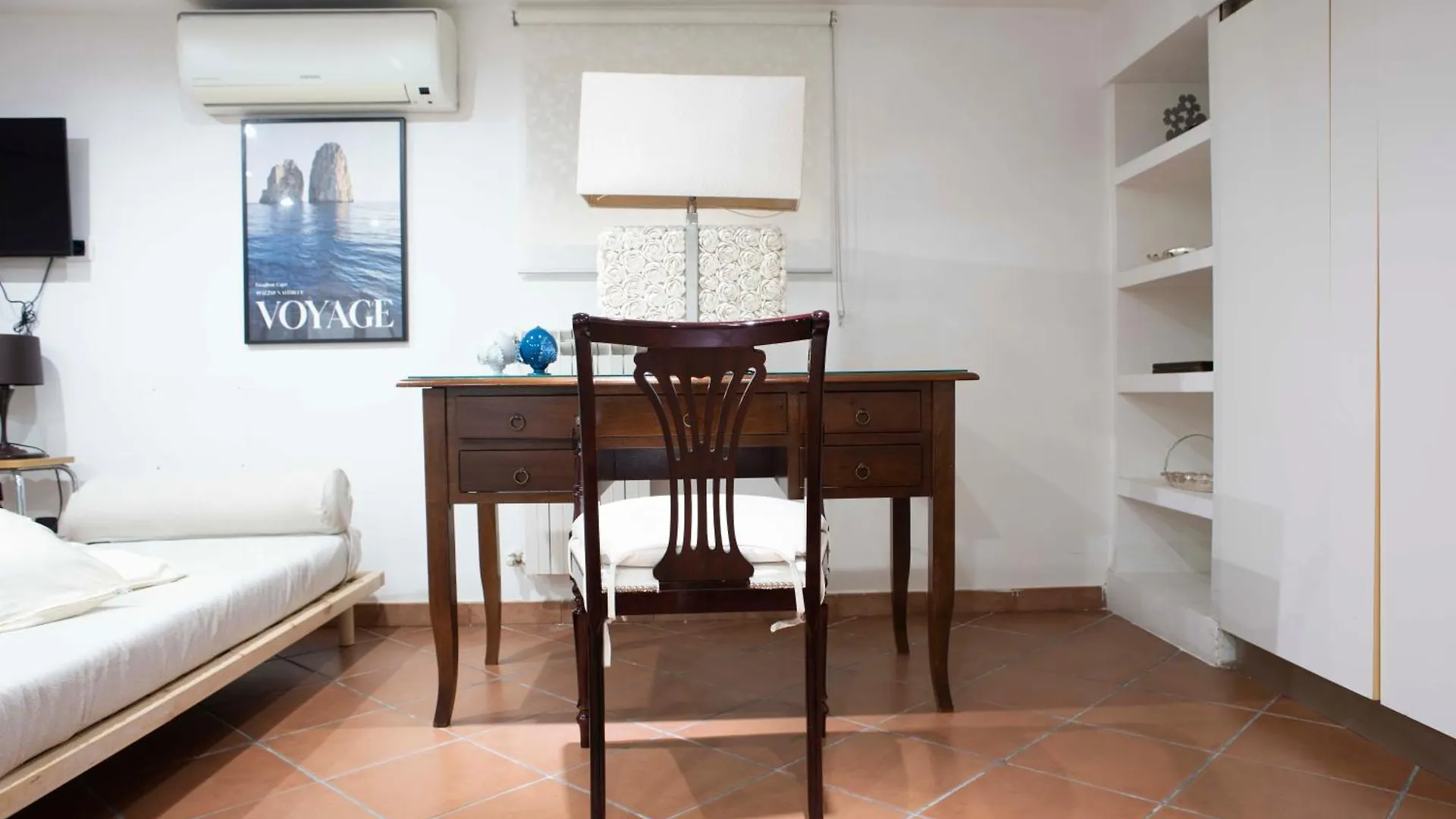 Vomerwood Loft - Luxe And Spacious House In Vomero Naples Italy