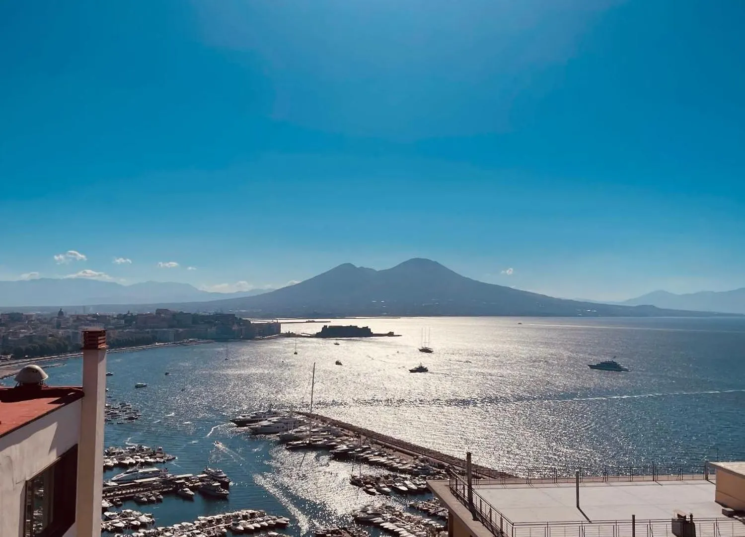 Apartment Vomerwood Loft - Luxe And Spacious House In Vomero Naples